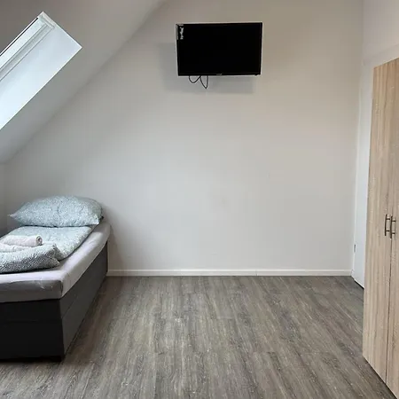 Hostel Private With Parking In *