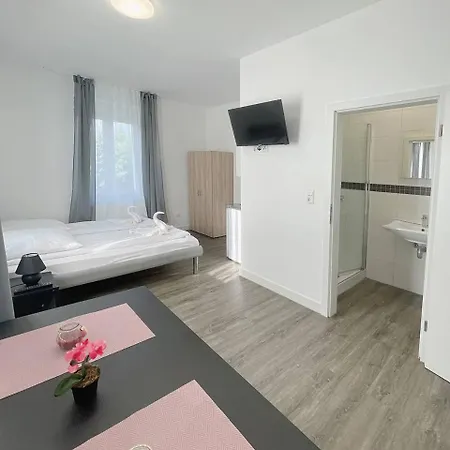 Hostel Private With Parking In *