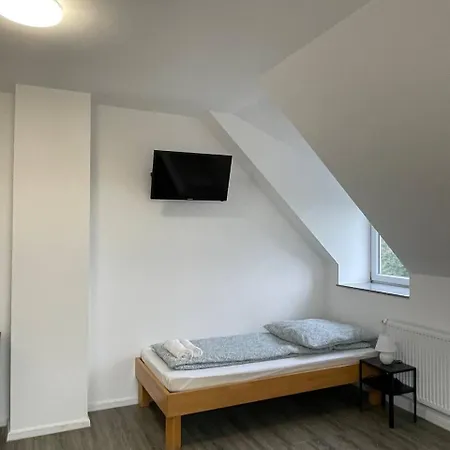 Hostel Private With Parking In Wesseling